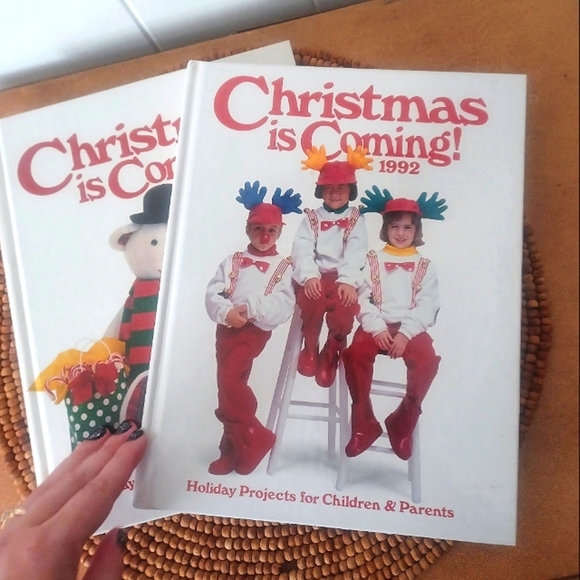 90's Christmas Craft Books - Picture 7 of 8